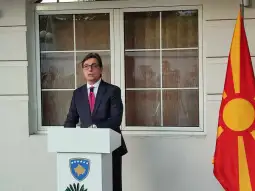 Стево Пендаровски Отсекогаш сме биле дел од еден ист заеднички простор и ќе продолжиме да бидеме. Затоа треба да ги надминеме поделбите, омразите од минатото, да си простиме за старите гревови и да продолжиме